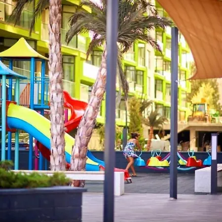 Waterfront Pool & Langa Plaja アパート *