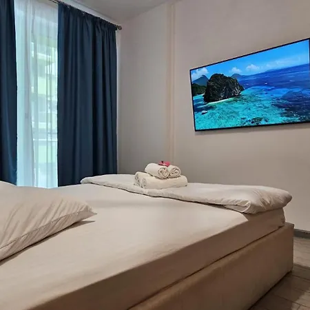 Waterfront Pool & Langa Plaja Apartment